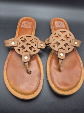 DV by Dolce Vita Tan Leather Cutout Thong Sandals